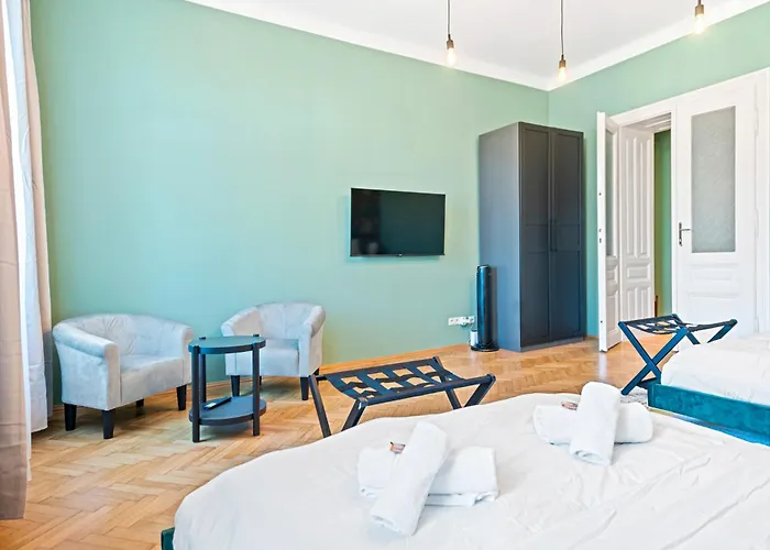 & Modern With Balcony Appartamento