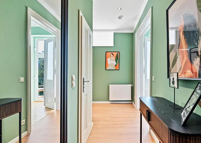 & Modern With Balcony Appartamento Vienna
