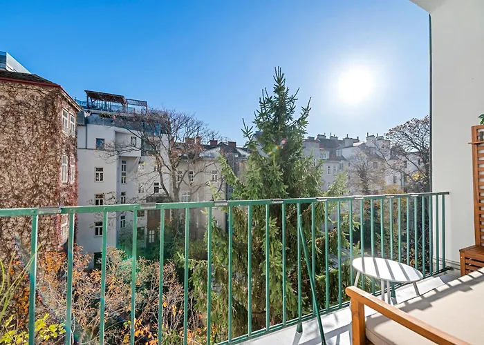 & Modern With Balcony Appartamento Vienna